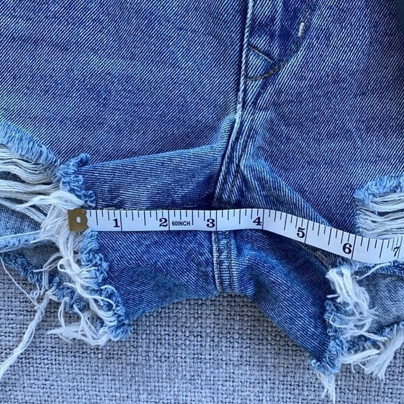 Lovers and Friends Dylan Boyfriend‎ Denim Shorts Size 27 - Picture 5 of 11